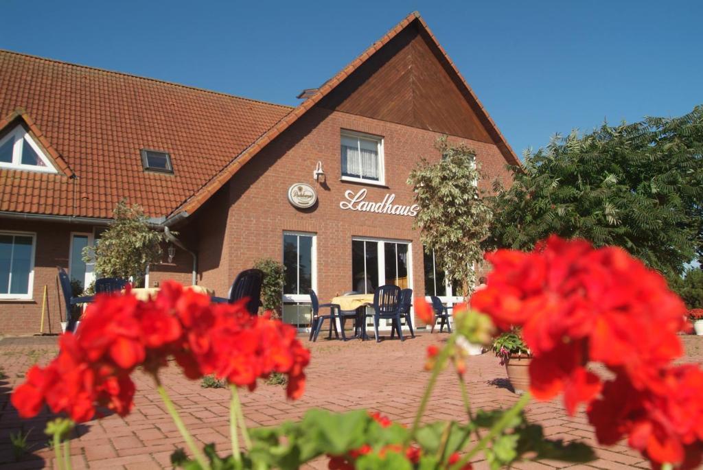 Landhaus Streeck Hotel Rüggow Exterior foto